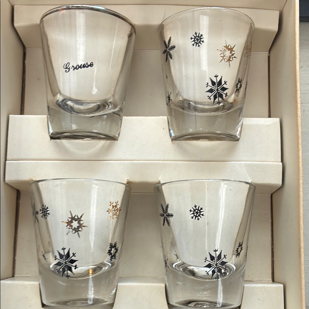 Vintage 1950s / 60s Shot Glasses made in the USA